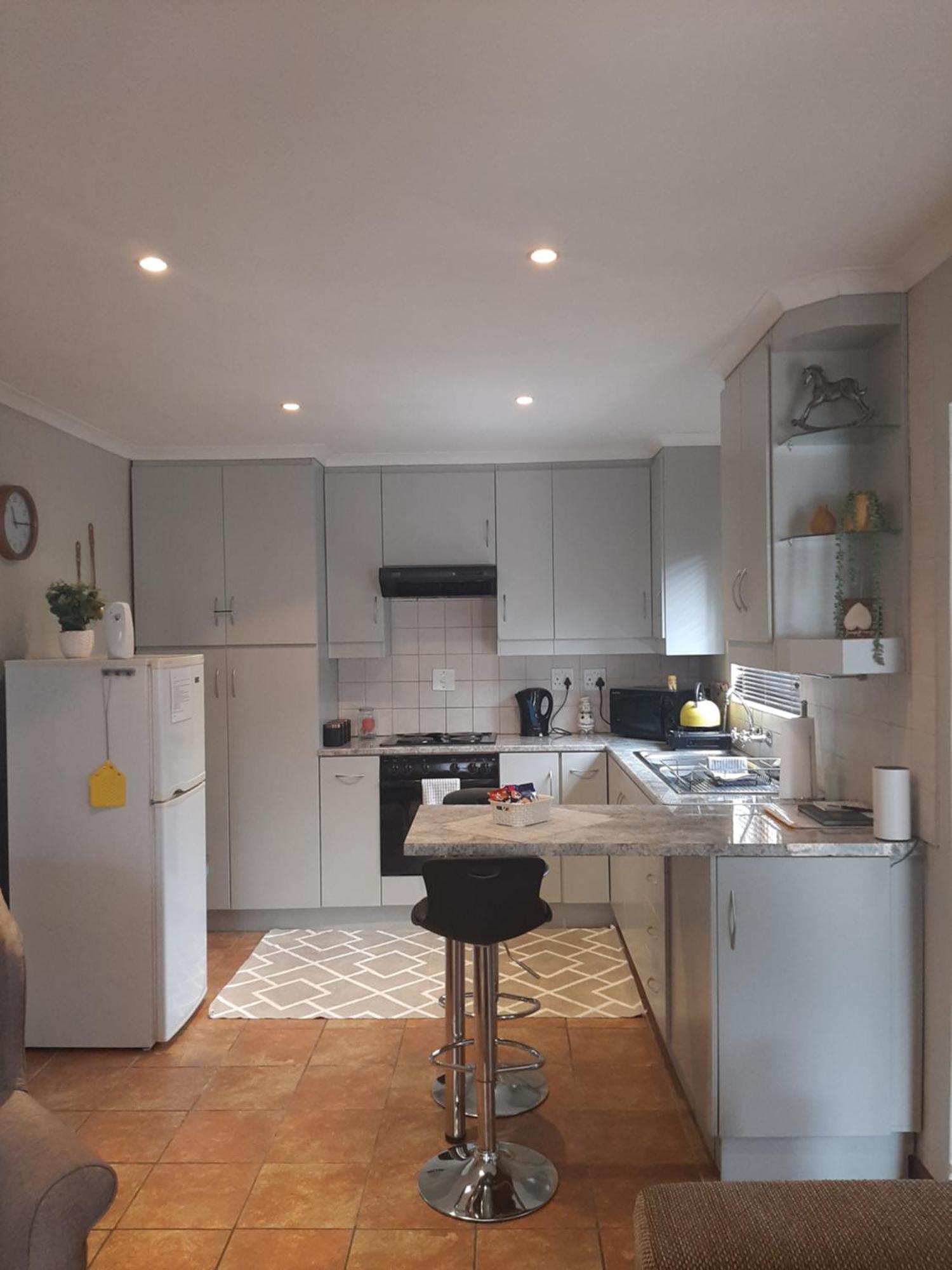 Fancy Pansy Apartman Germiston Kültér fotó